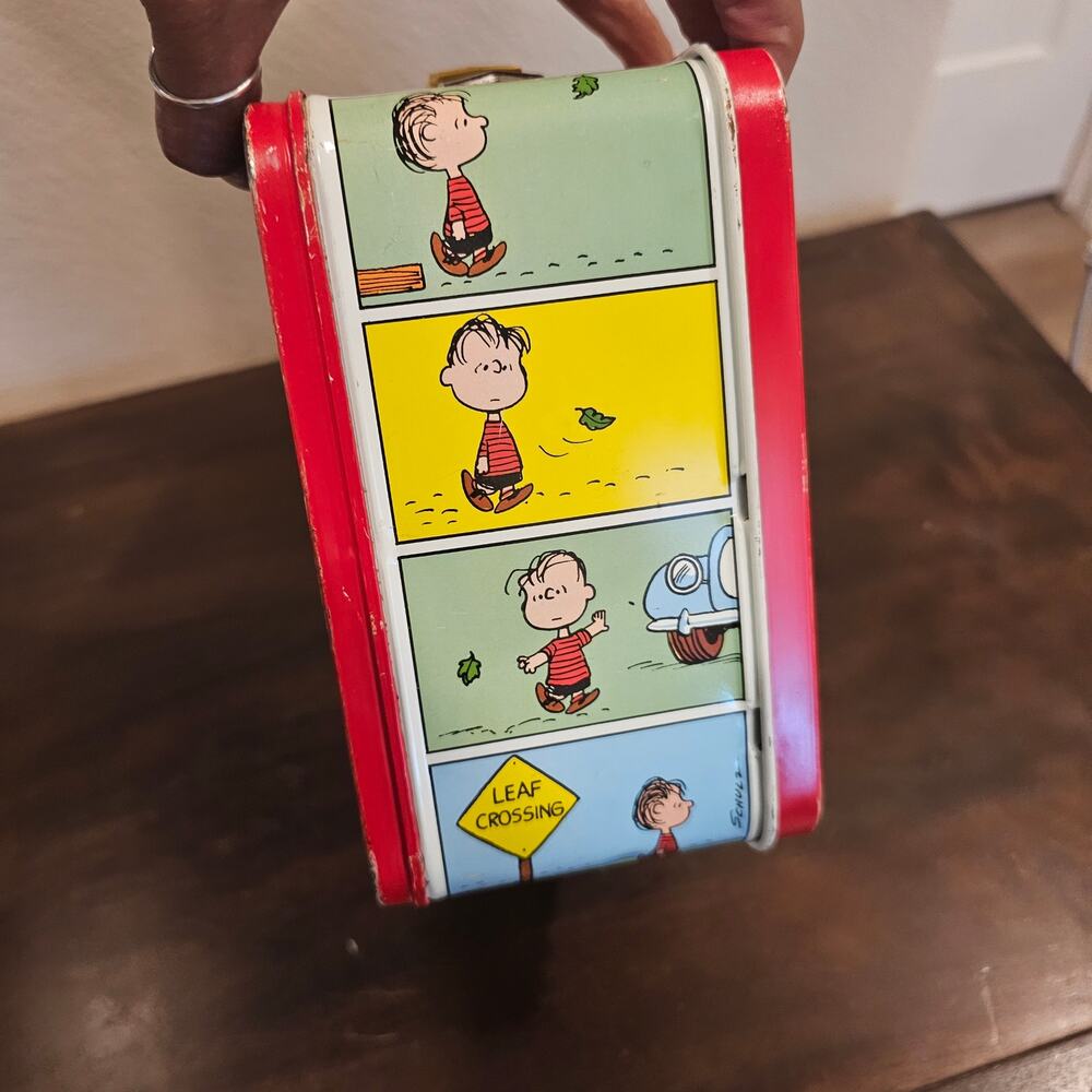 Peanuts 1973 Lunch Box - Picture 4 of 6